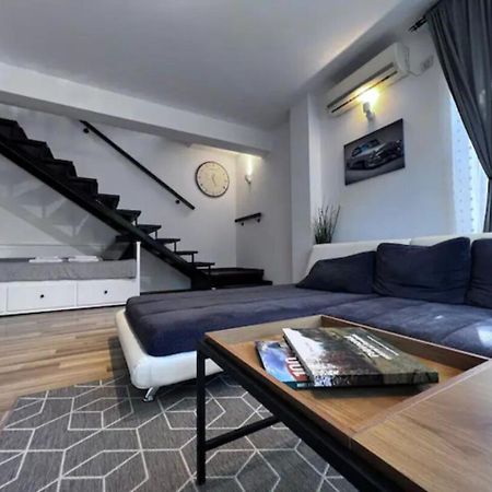 Vila Luminoasa Cu Curte Privata Bukarest Exterior foto