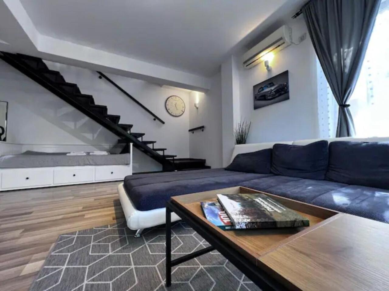 Vila Luminoasa Cu Curte Privata Bukarest Exterior foto