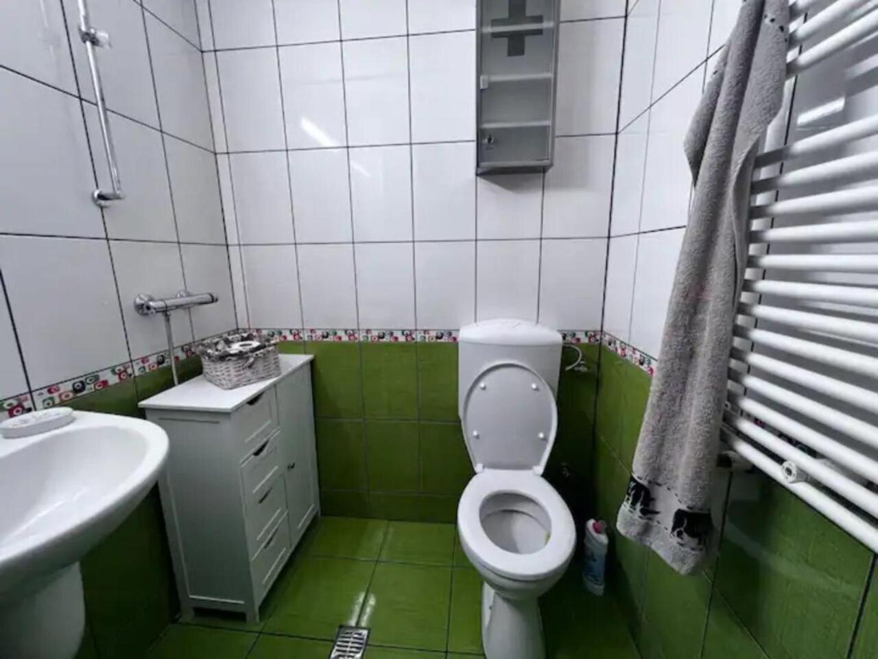 Vila Luminoasa Cu Curte Privata Bukarest Exterior foto